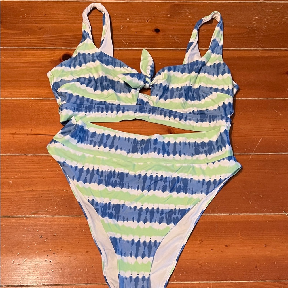 NWT Aerie Blue and Green Tie-Dye Swimsuit